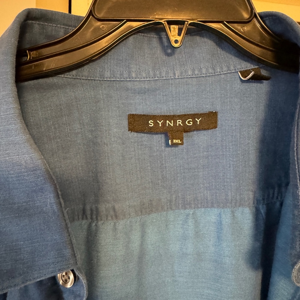 DXL Synergy Casual Dress Shirt- Great condition